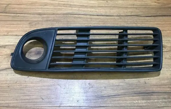 Audi A6 S6 C5 4B Front bumper lower grill ad99013
