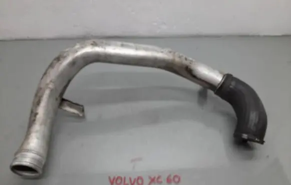 Volvo XC60 Intercooler hose/pipe