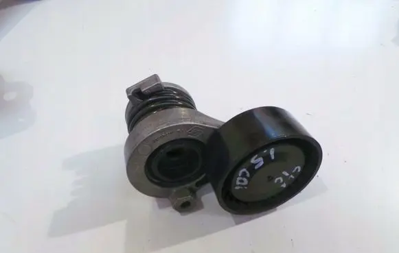Mercedes-Benz GLA W156 Generator/alternator belt tensioner 117501113R