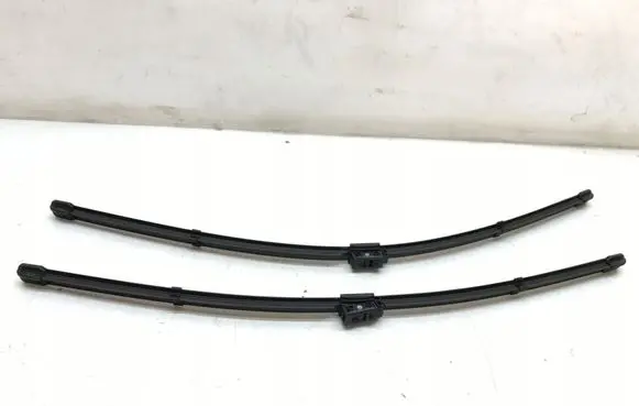 Mercedes-Benz EQC Front wiper blade arm