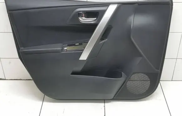 Toyota Auris E180 Front door card panel trim 6760202390 6760202400 6777802280