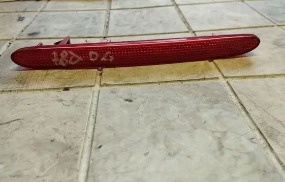 Rear tail light reflector