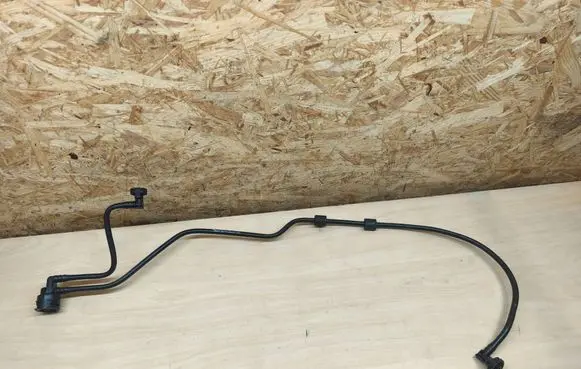 Mercedes-Benz GLC X253 C253 Engine coolant pipe/hose A2535010925