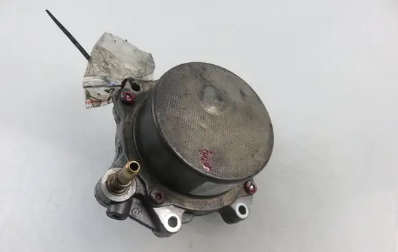 Alfa Romeo 159 Vacuum pump 244245098