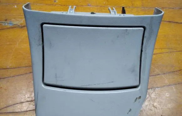 Mercedes-Benz E W211 Ashtray (rear) A2116800450