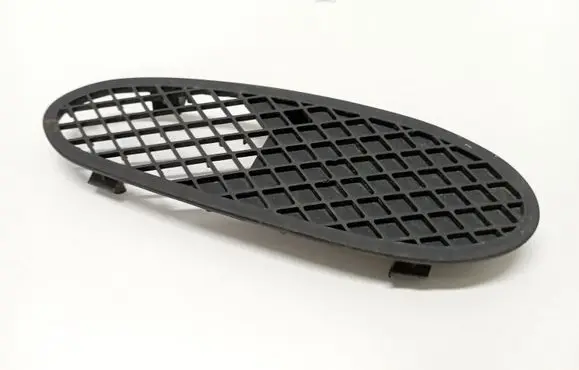 Mercedes-Benz S W220 Front bumper lower grill A2208851123