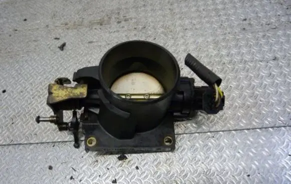 Ford Mondeo Mk III Throttle valve IS7V9E927CB