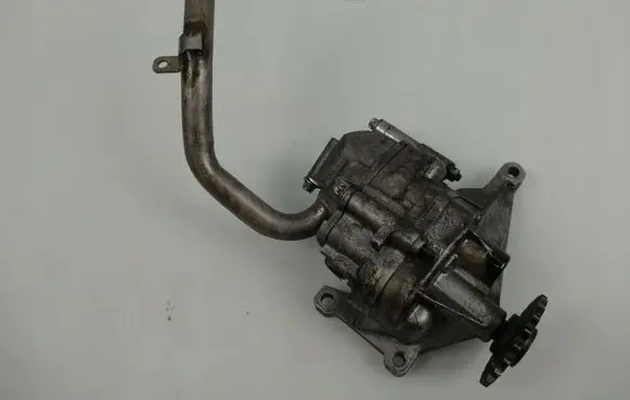 Mercedes-Benz E W211 Oil pump 6111810201