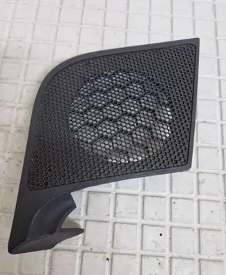 Jeep Grand Cherokee (WK) Side speaker trim/cover VT5864 5KB00TRM