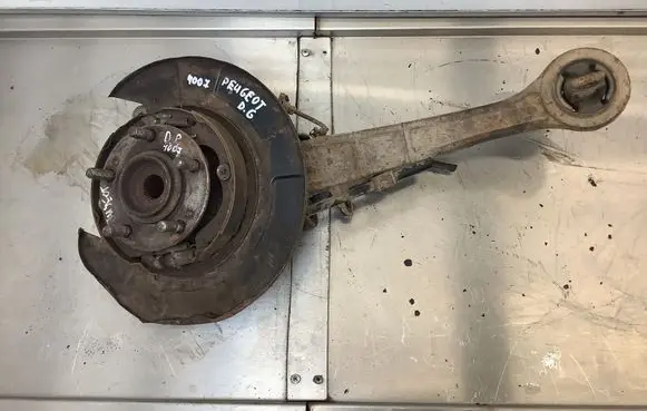 Peugeot 4007 Rear wheel hub