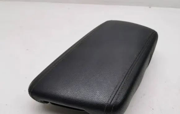 KIA Niro Armrest