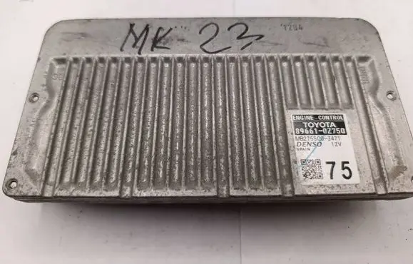 Toyota Auris E180 Engine control unit/module 896610Z750 MB2755003471