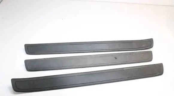 Toyota Verso-S sill trim set (inner) 679150F010 679160F010