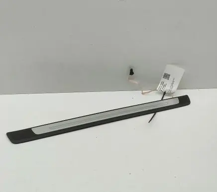 Audi A6 etron 85E Front sill trim cover 8W0947418