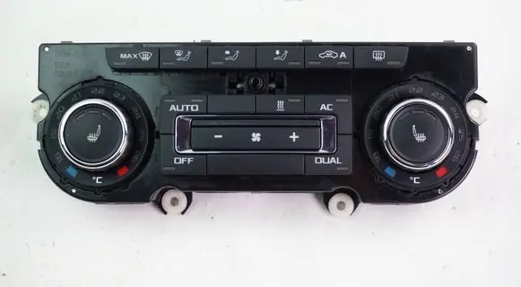 Skoda Octavia Mk2 (1Z) Climate control unit 3T0907044BN