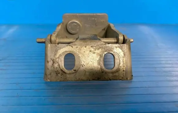 Ford Fiesta Tailgate/trunk/boot hinge CM5142900AF