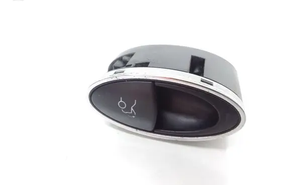 Mercedes-Benz E W211 Tailgate opening switch A2118210379