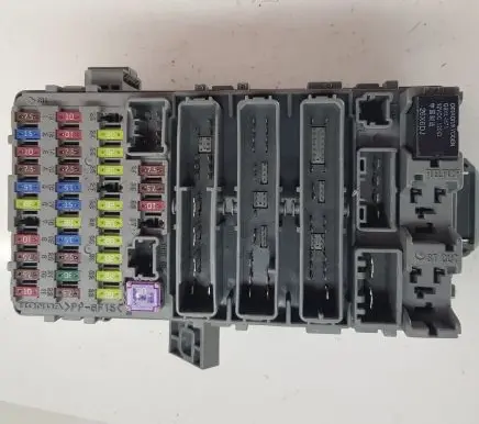 Honda CR-V Fuse box set SWAE810 38200SWAE810M1