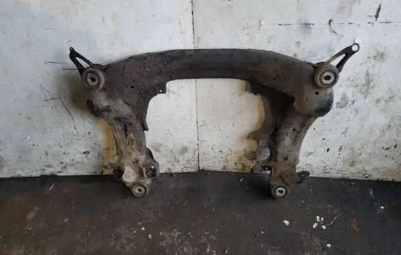 Volkswagen PASSAT B5.5 Front subframe 4B0399313EP
