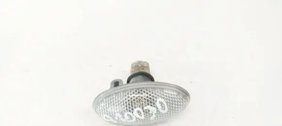 Peugeot 206 Front fender indicator light
