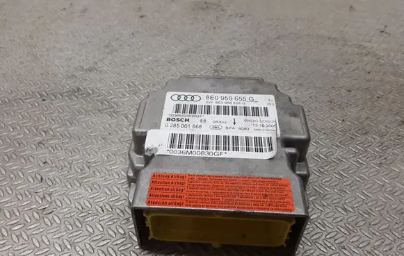Audi A4 S4 B7 8E 8H Airbag control unit/module 8E0863276B