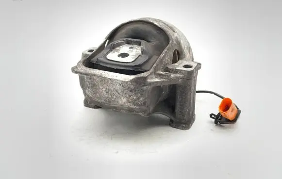 Engine mount bracket