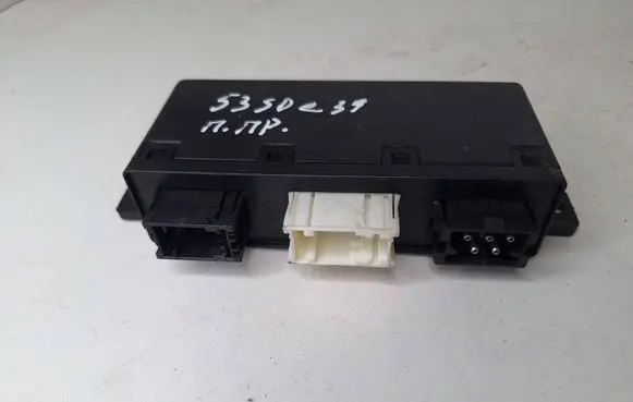 BMW 5 E39 Comfort/convenience module 61356904245 00257077 61356904255