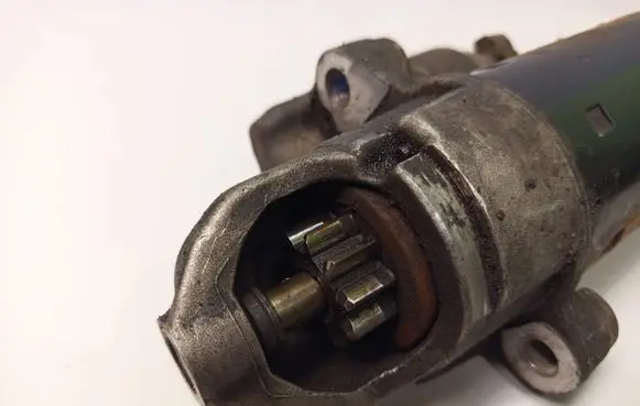 Audi A6 S6 C6 4F Starter motor