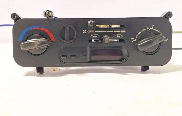 Mitsubishi Lancer Climate control unit MB878417