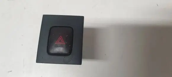 Volvo XC70 Hazard light switch 30710106 08W283