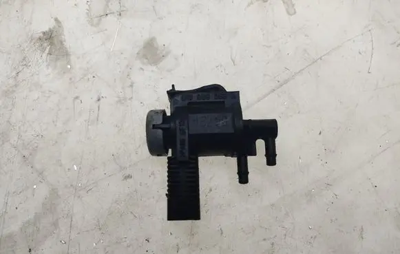 Volkswagen Golf VI Turbo solenoid valve 1K0906283A