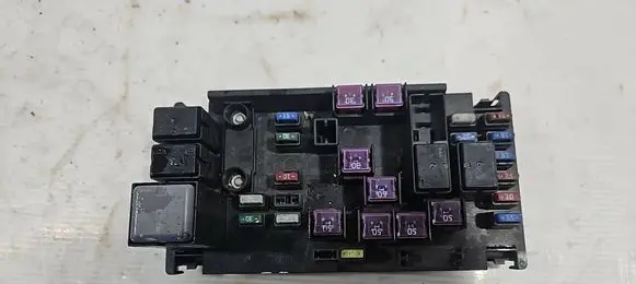 Subaru Impreza III Fuse box set 82241FG030 810627 MB200200B