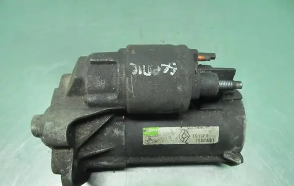 Renault Scenic III - Grand scenic III Starter motor 8200836473 2943MN