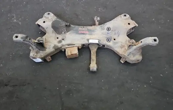 KIA Sportage Front axle beam 624012Y200 IMPRK1539654
