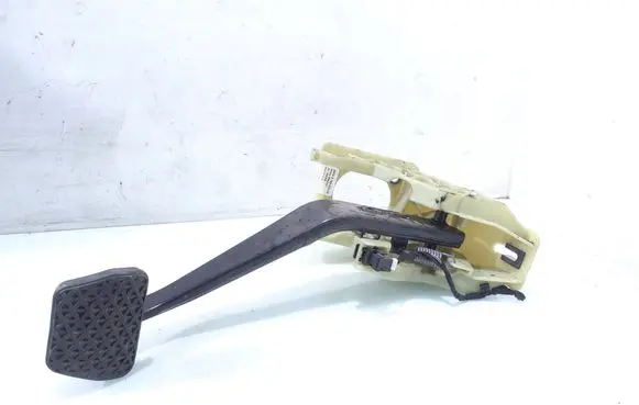BMW X5 E70 Brake pedal 6769403
