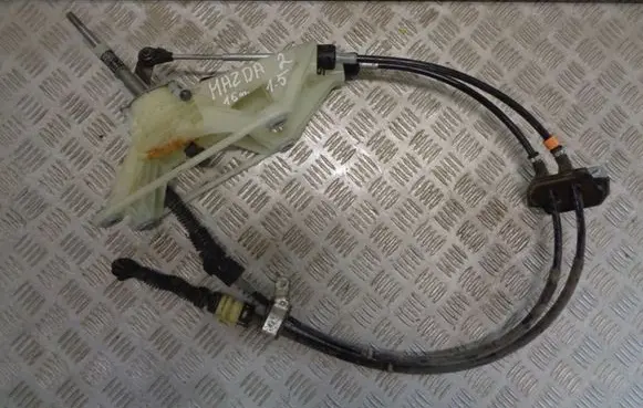 Mazda 2 Gear shifter/selector DA7H B1215 02100092AA03