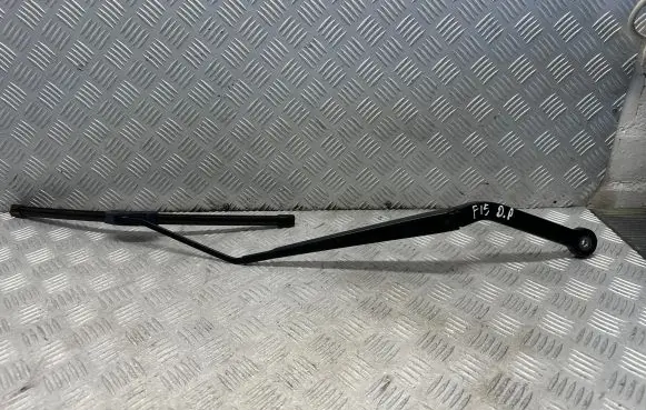 BMW X5 F15 Front wiper blade arm 7304071