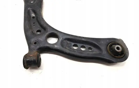Volkswagen Golf VII Front lower control arm/wishbone 5Q0407152J