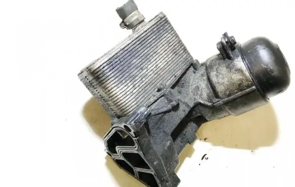 Engine oil radiator