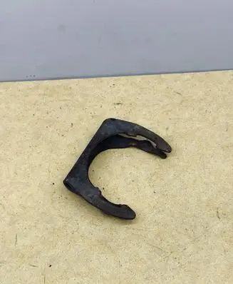Mercedes-Benz E W211 Muffler pipe connector clamp A0009931715