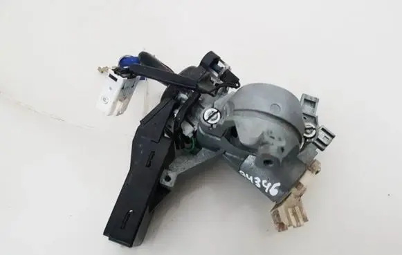 Mitsubishi Outlander Ignition lock 2006dj1881 g8d-649m-b