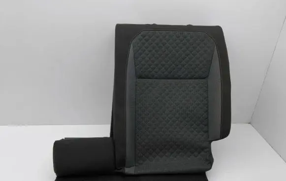 Volkswagen Tiguan Rear seat 