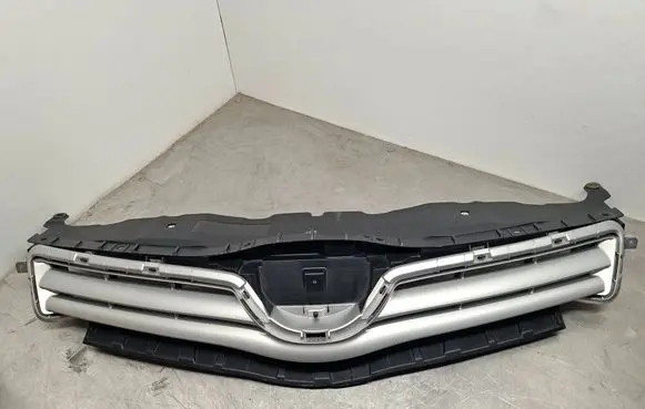 Toyota Auris 150 Front grill 5311102560 5310002360 5311402170