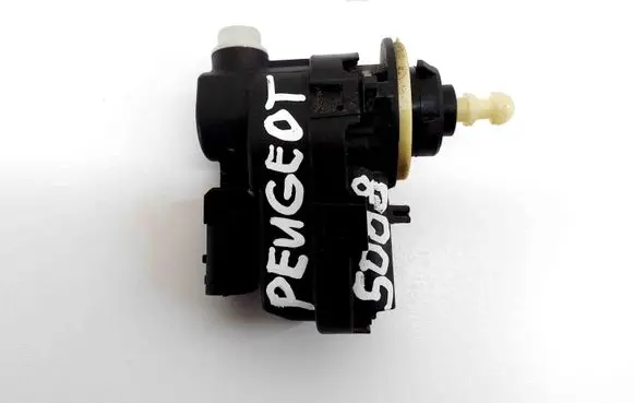 Peugeot 5008 II Headlight level adjustment motor 90005925