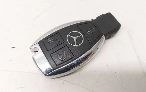 Mercedes-Benz CLA C117 X117 W117 Ignition key/card 