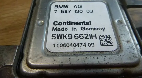 BMW 3 E90 E91 Lambda probe sensor 7587130 5WK96621H 110604047409