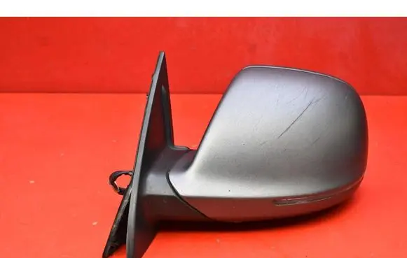 Audi Q7 4L Front door electric wing mirror 