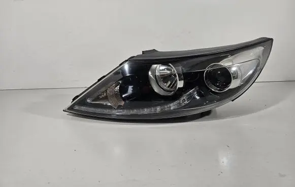 KIA Sportage Headlight/headlamp 1037896454864