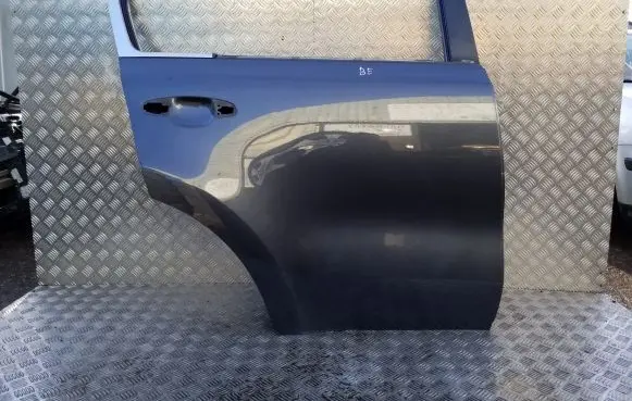 KIA Sportage Rear door