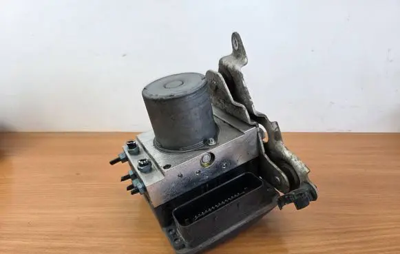 Audi A7 S7 4G ABS Pump 4G0907379L 00541189